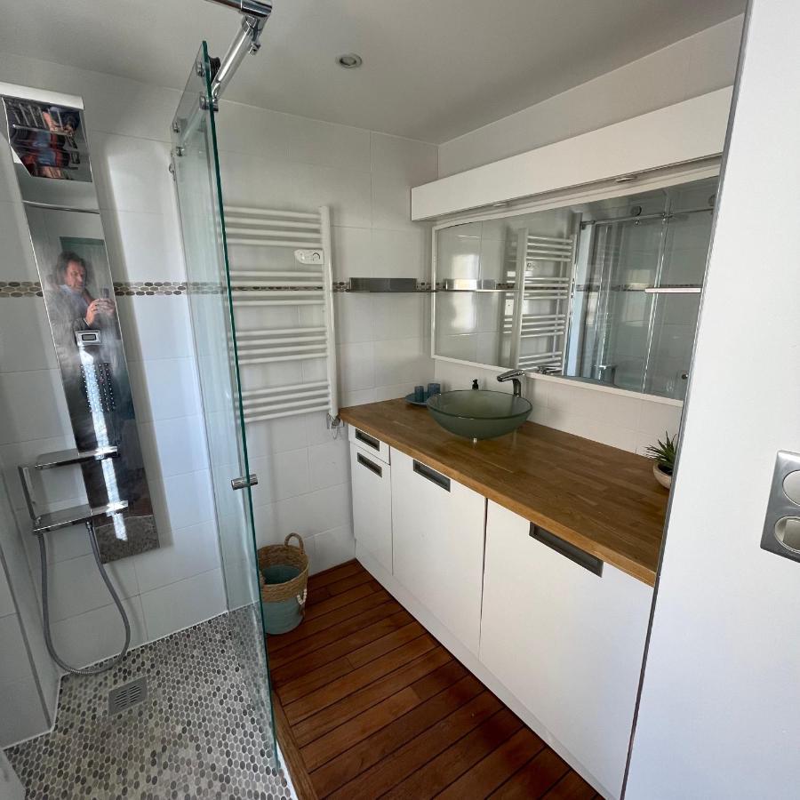 Le Petit Pinson Meerblick Port Golfe-Juan Exterior photo